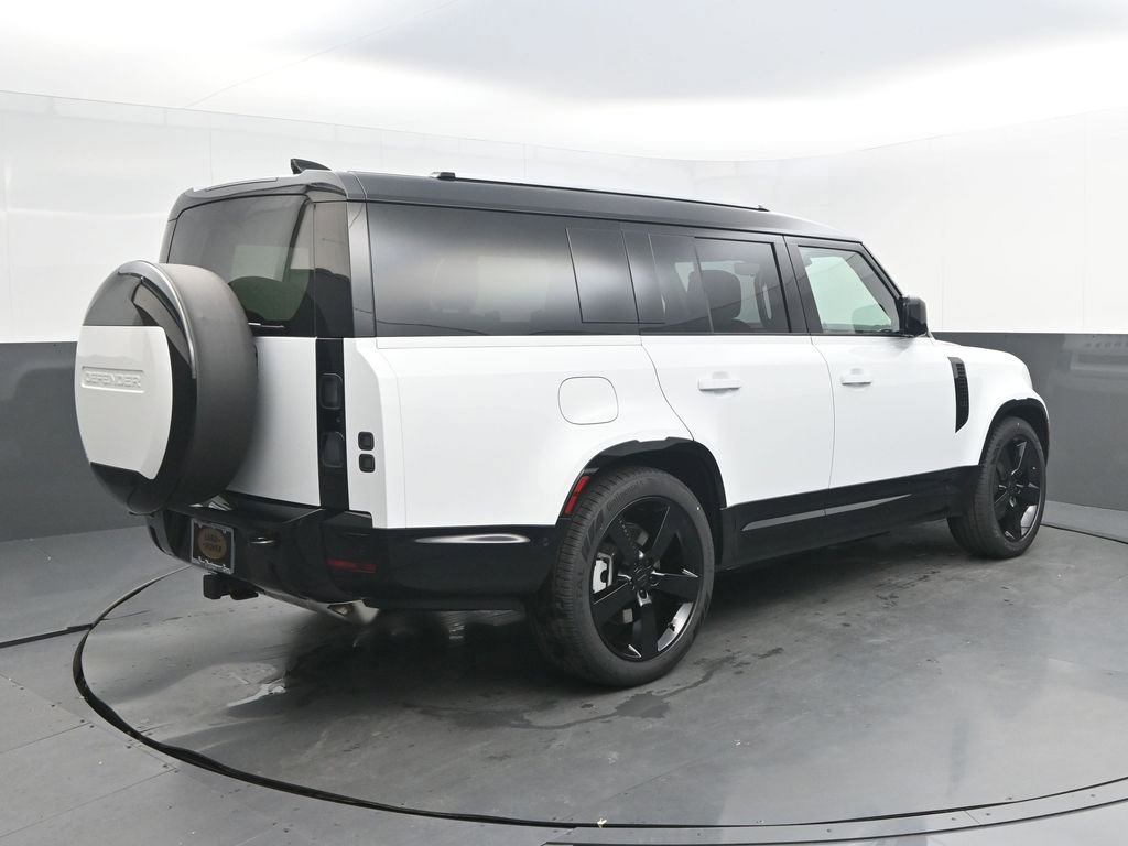 New 2026 Land Rover Defender 130 X-Dynamic SE AWD/4WD image 7