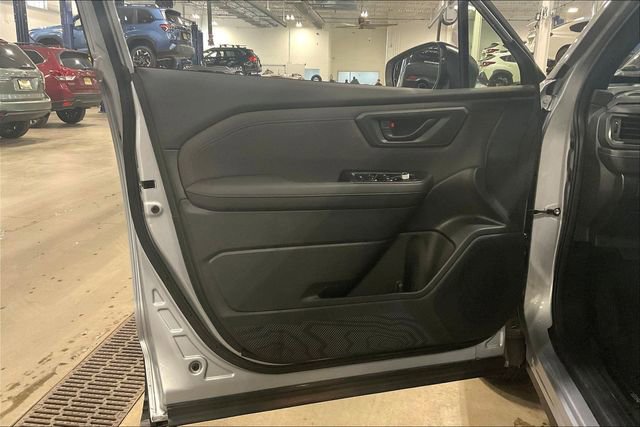 Used 2025 Subaru Forester Premium image 23