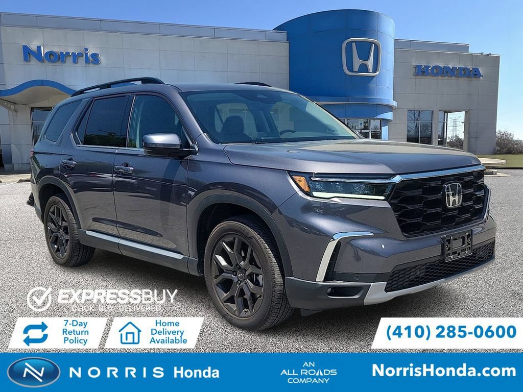 Certified 2025 Honda Pilot Touring image 1