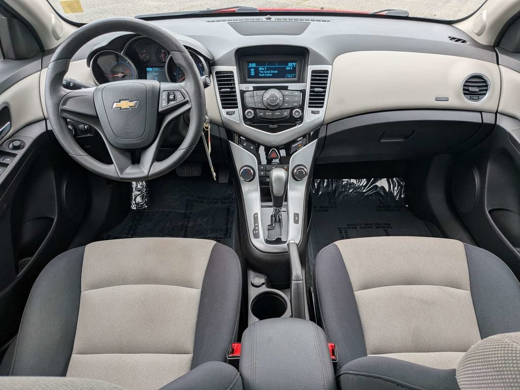 Used 2016 Chevrolet Cruze LS FWD image 14
