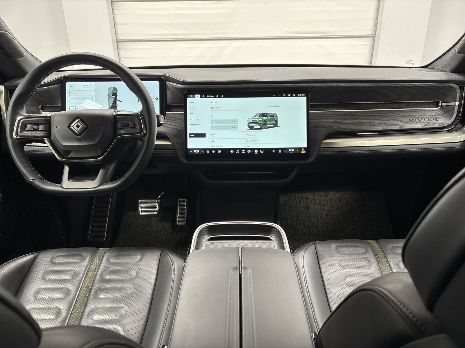 Used 2023 Rivian R1S Adventure image 27