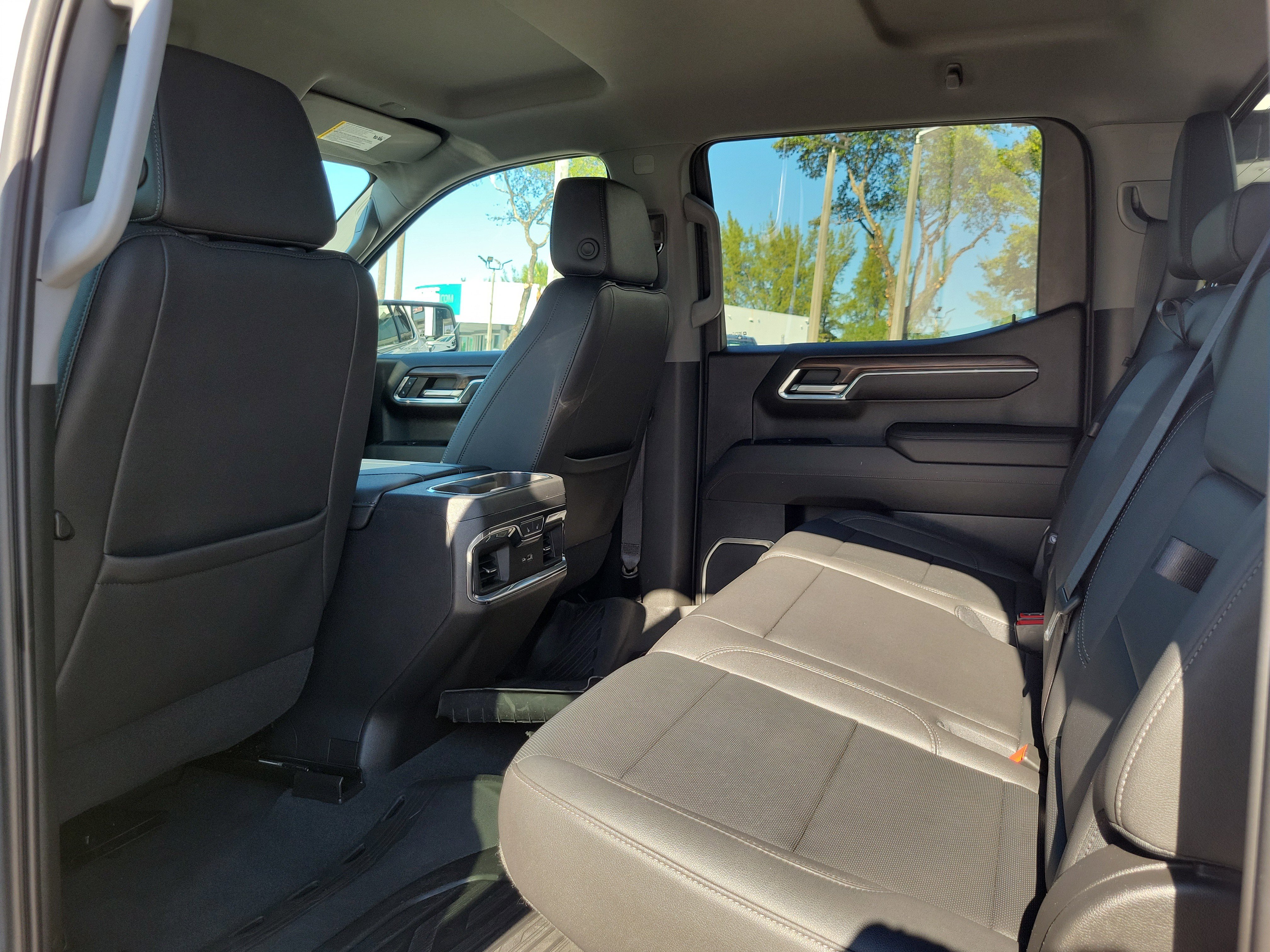 Used 2023 GMC Sierra 1500 SLT w/ SLT Premium Package image 15