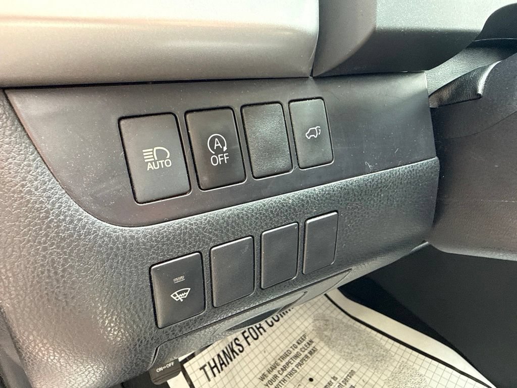 Used 2019 Toyota Highlander XLE AWD/4WD image 22