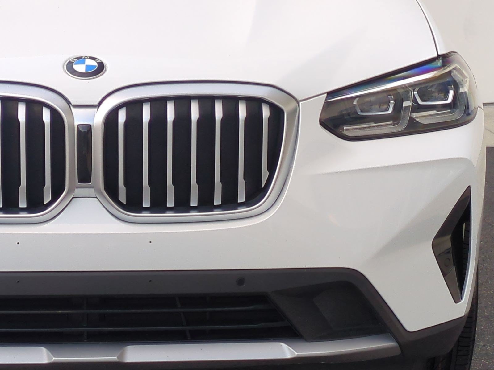Used 2024 BMW X3 sDrive30i w/ Premium Package RWD image 5