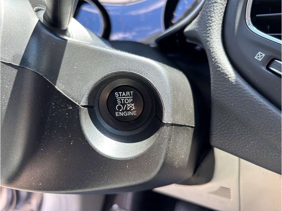 Used 2018 Jeep Compass Latitude w/ Popular Equipment Group image 22