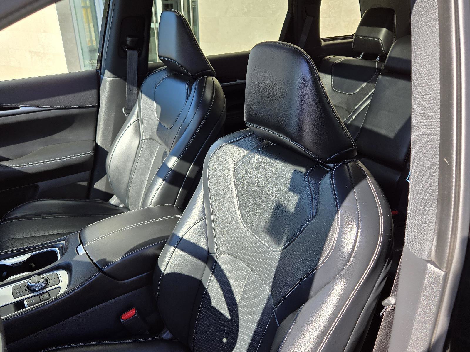 Certified 2023 INFINITI QX60 Pure image 9