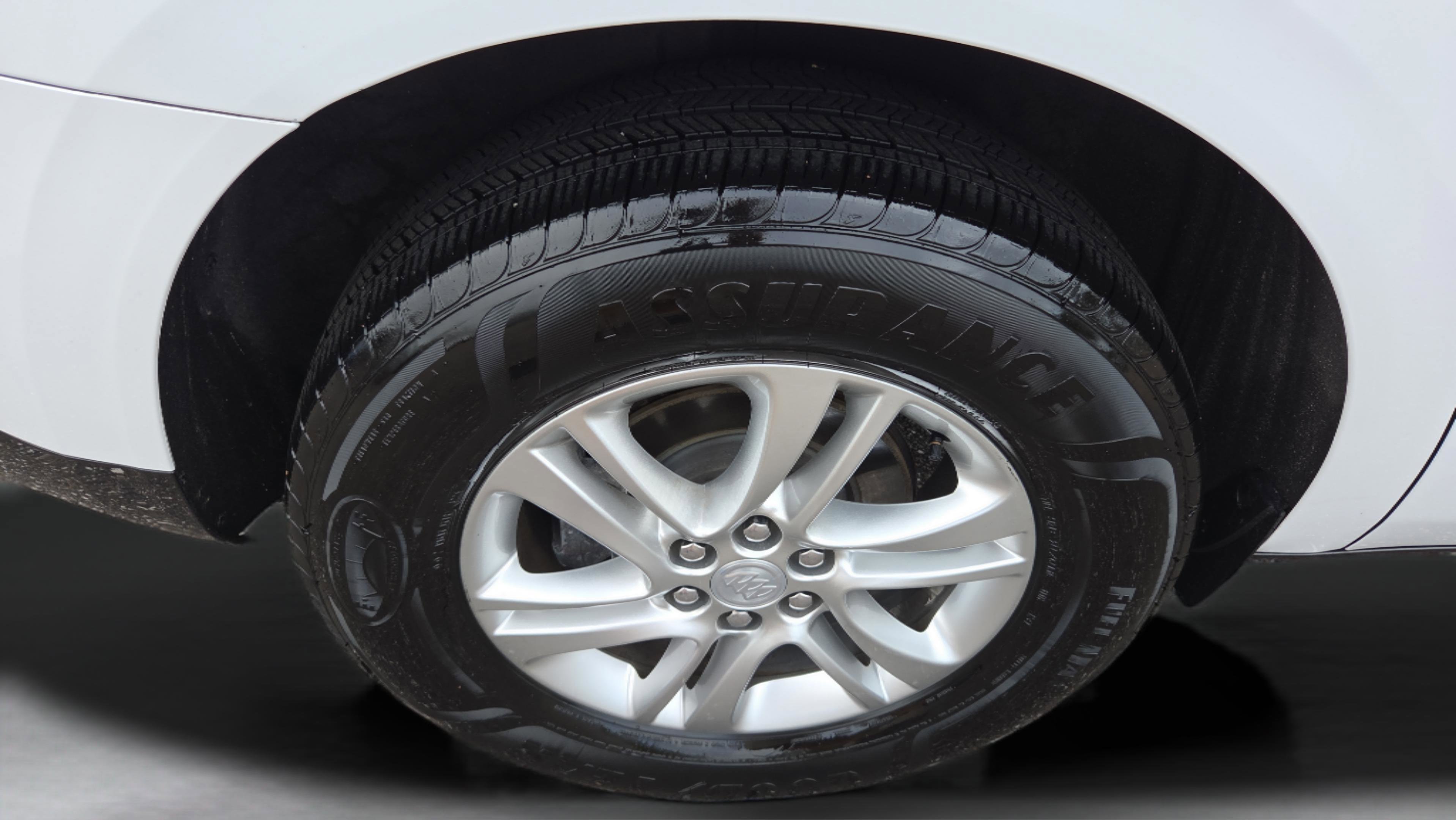 Used 2019 Buick Enclave Essence image 21