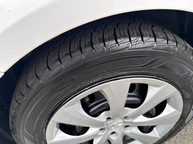 Used 2024 Toyota Corolla LE FWD image 10