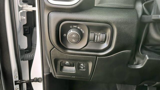 Used 2023 RAM 1500 Laramie AWD/4WD image 8