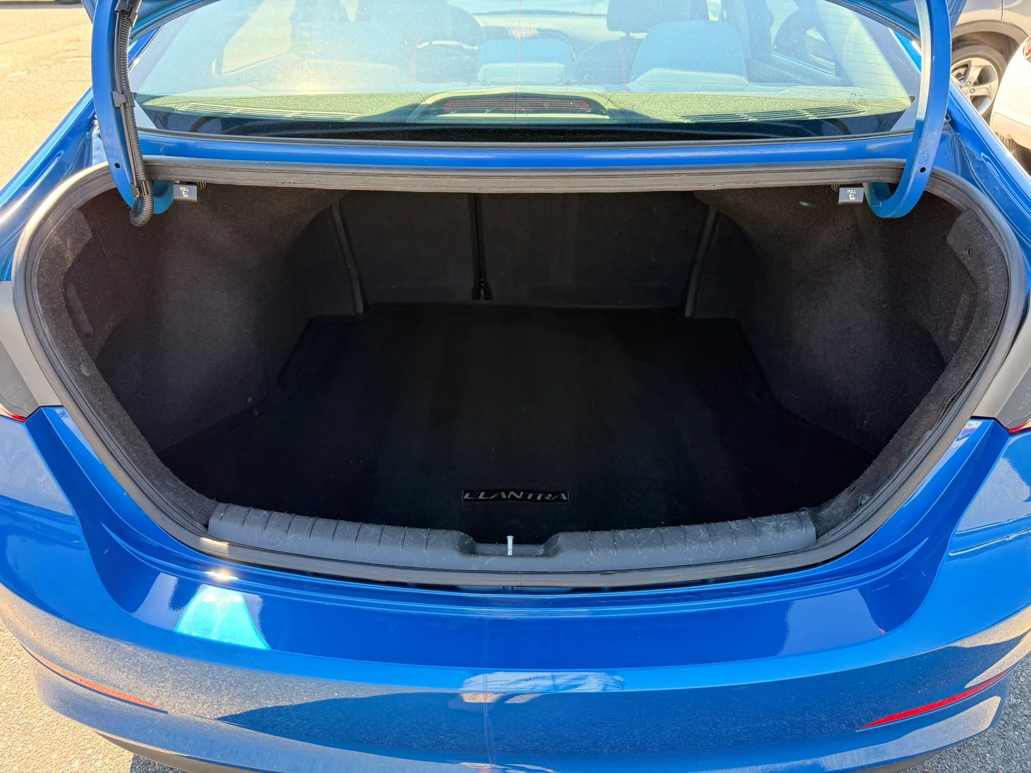 Used 2017 Hyundai Elantra SE FWD image 26