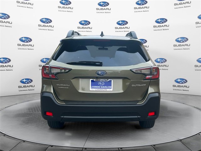 Used 2023 Subaru Outback Premium image 5