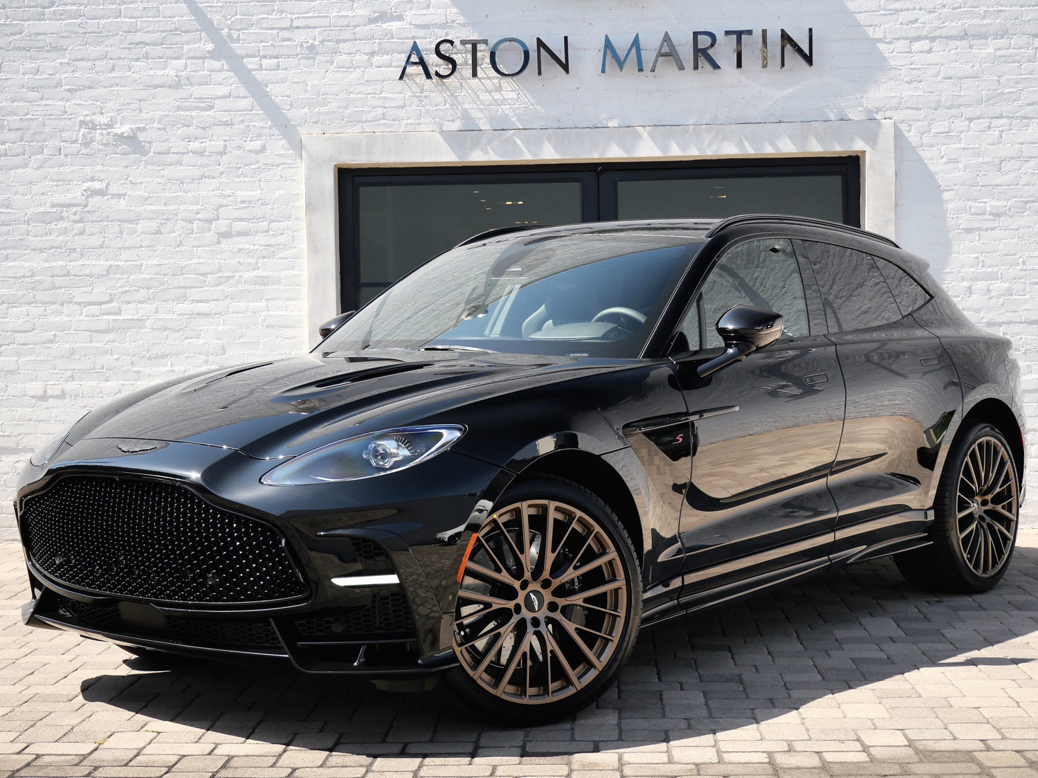 New 2026 Aston Martin DBX S AWD/4WD image 16