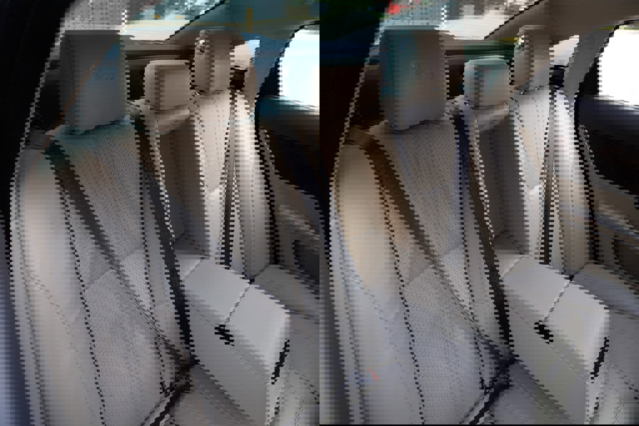 Used 2016 Jaguar XJ R-Sport image 16