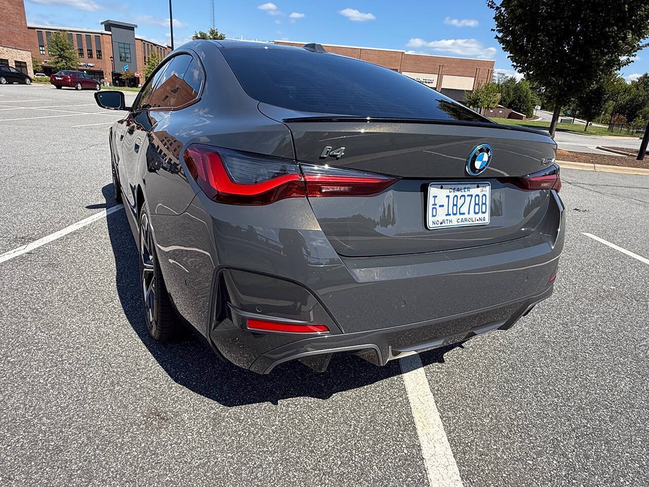 Used 2023 BMW i4 eDrive40 w/ M Sport Package RWD image 5