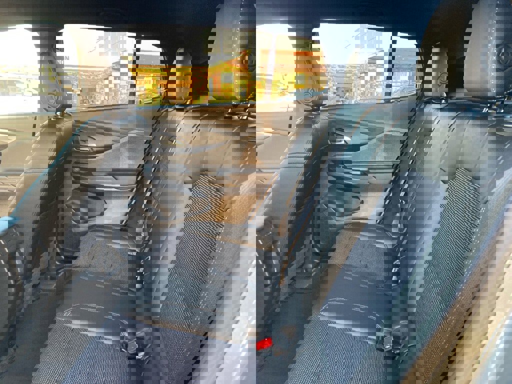 Used 2025 Buick Envista Preferred image 11