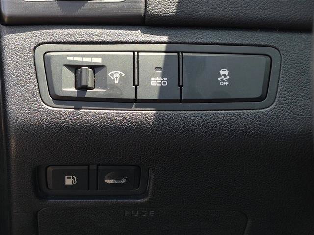 Used 2012 Hyundai Sonata SE w/ Navigation & Sunroof Pkg FWD image 9