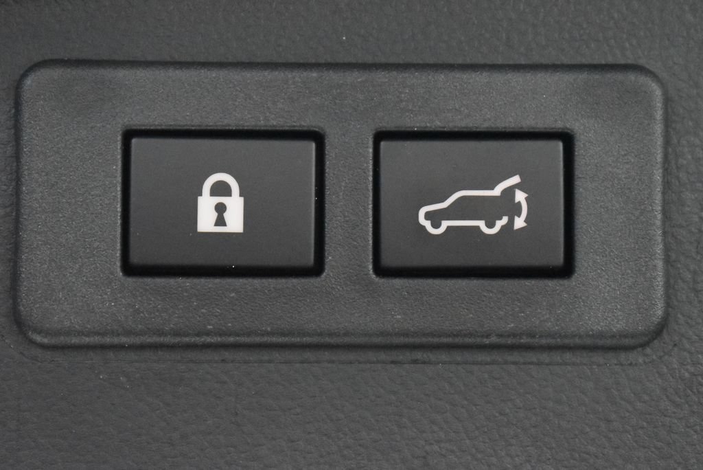 Used 2025 Subaru Outback Onyx Edition AWD/4WD image 37