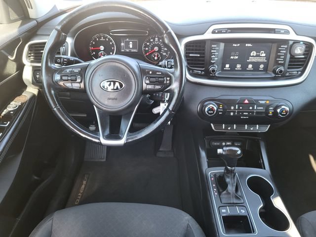 Used 2018 Kia Sorento FWD image 26