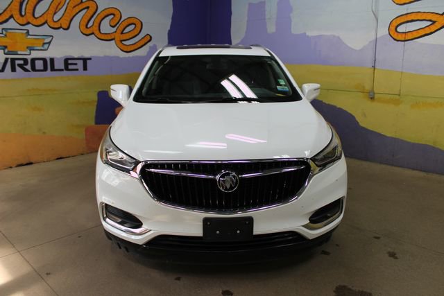 Used 2018 Buick Enclave Essence w/ Experience Buick Package AWD/4WD image 3