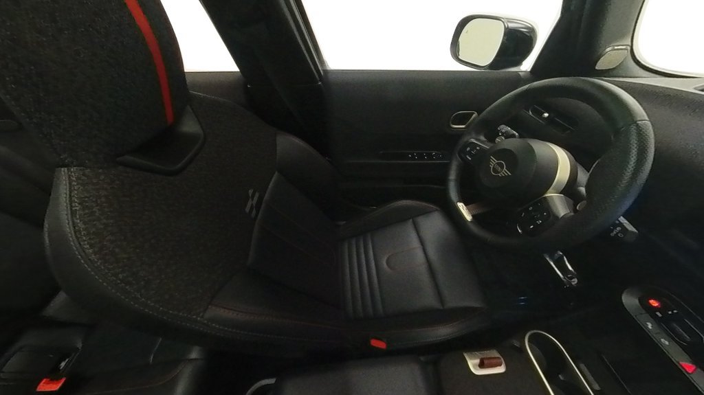 Used 2025 MINI Cooper S FWD image 27