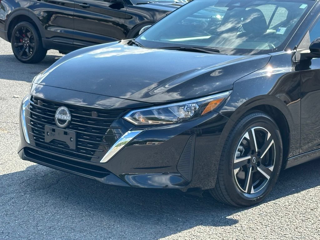 Used 2025 Nissan Sentra SV FWD image 34