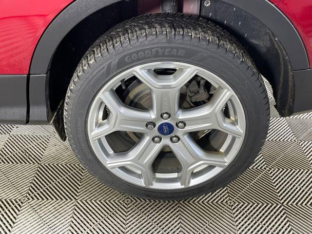 Used 2019 Ford Escape Titanium image 19