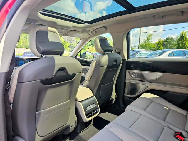 Used 2025 Lincoln Nautilus Reserve AWD/4WD image 26
