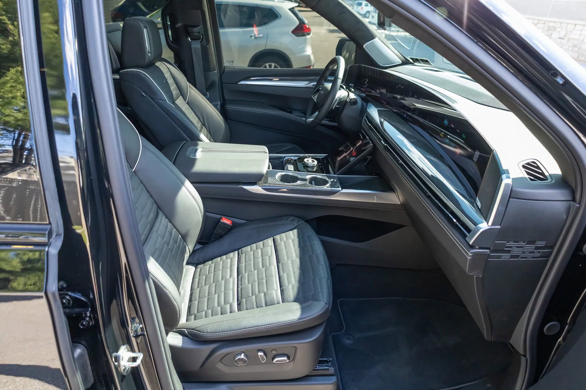 Used 2026 Cadillac Escalade V AWD/4WD image 65