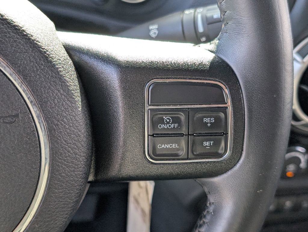 Used 2017 Jeep Wrangler Unlimited Sahara w/ Connectivity Group image 28