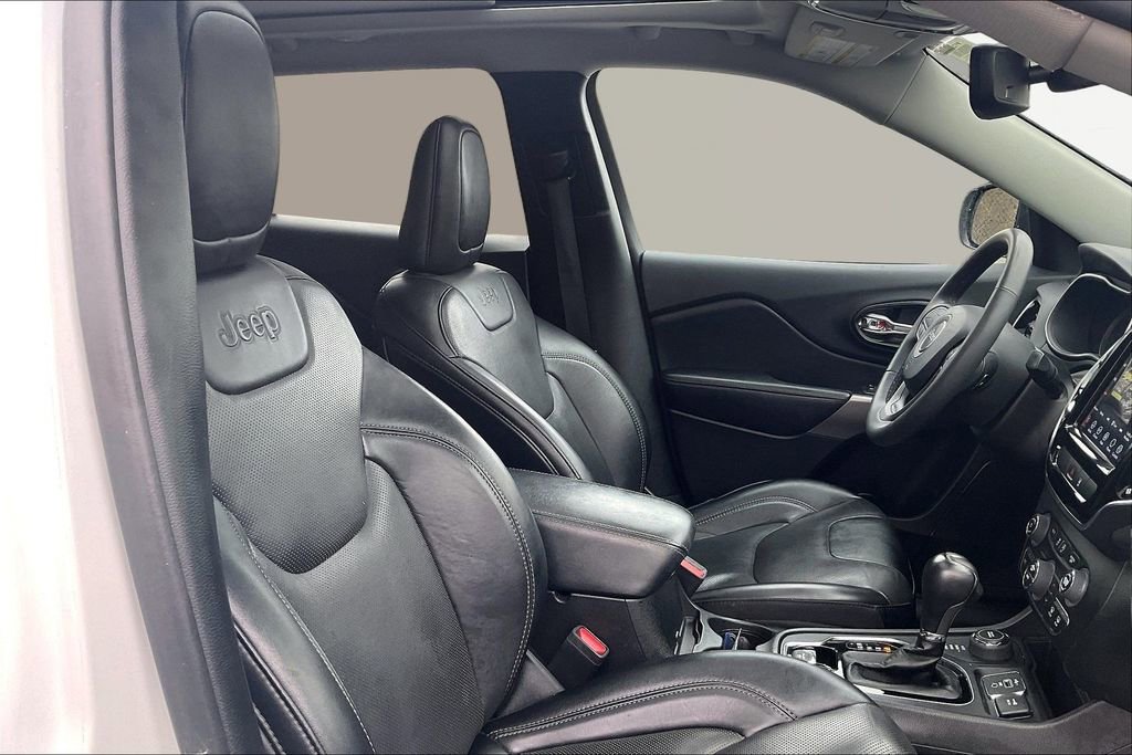 Used 2022 Jeep Cherokee Limited image 32