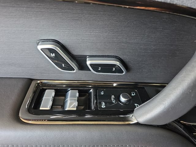 Used 2023 Land Rover Range Rover Sport SE Dynamic AWD/4WD image 25