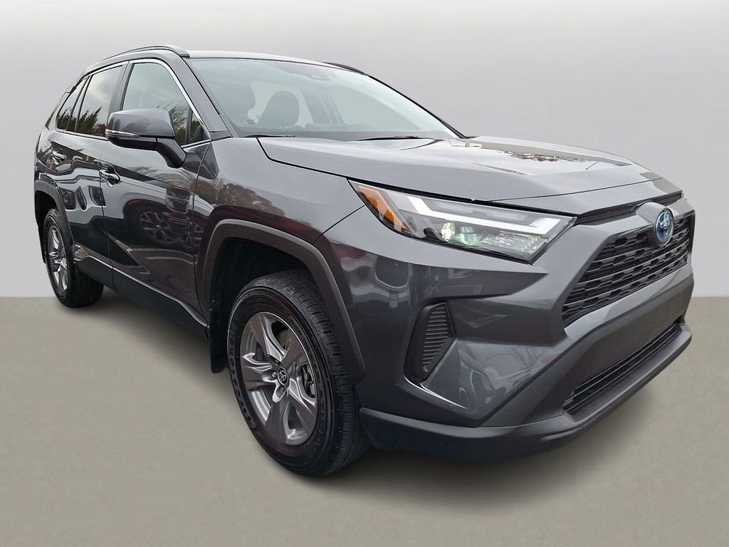 Used 2023 Toyota RAV4 XLE image 3