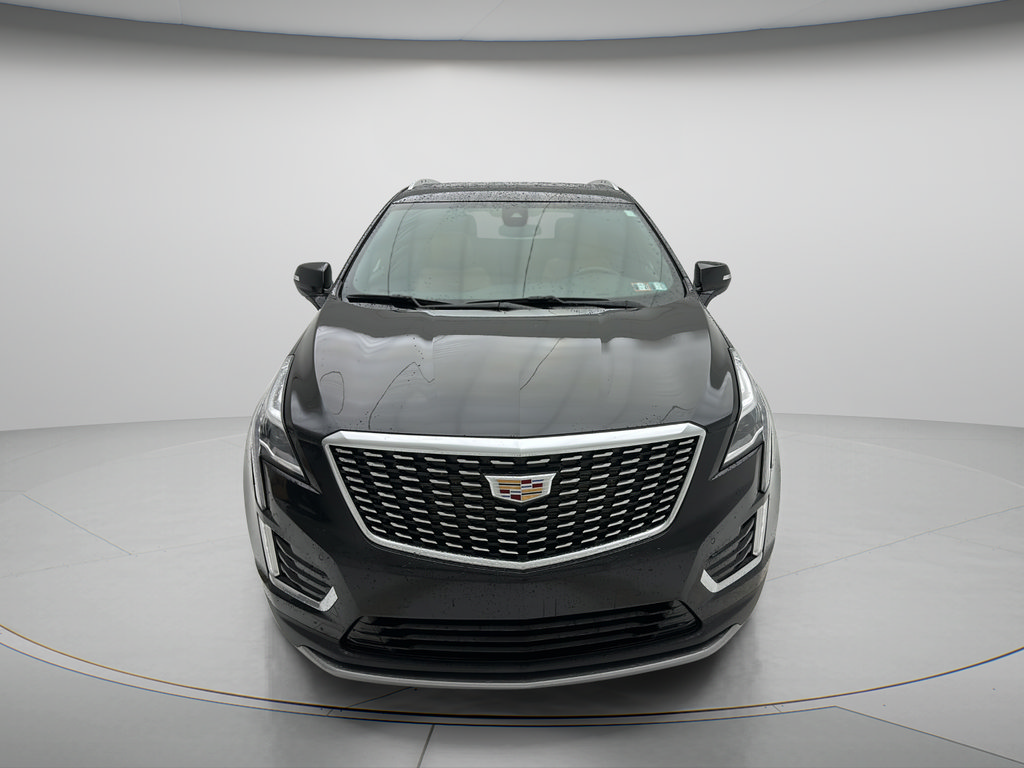 Used 2022 Cadillac XT5 Premium Luxury AWD/4WD image 2
