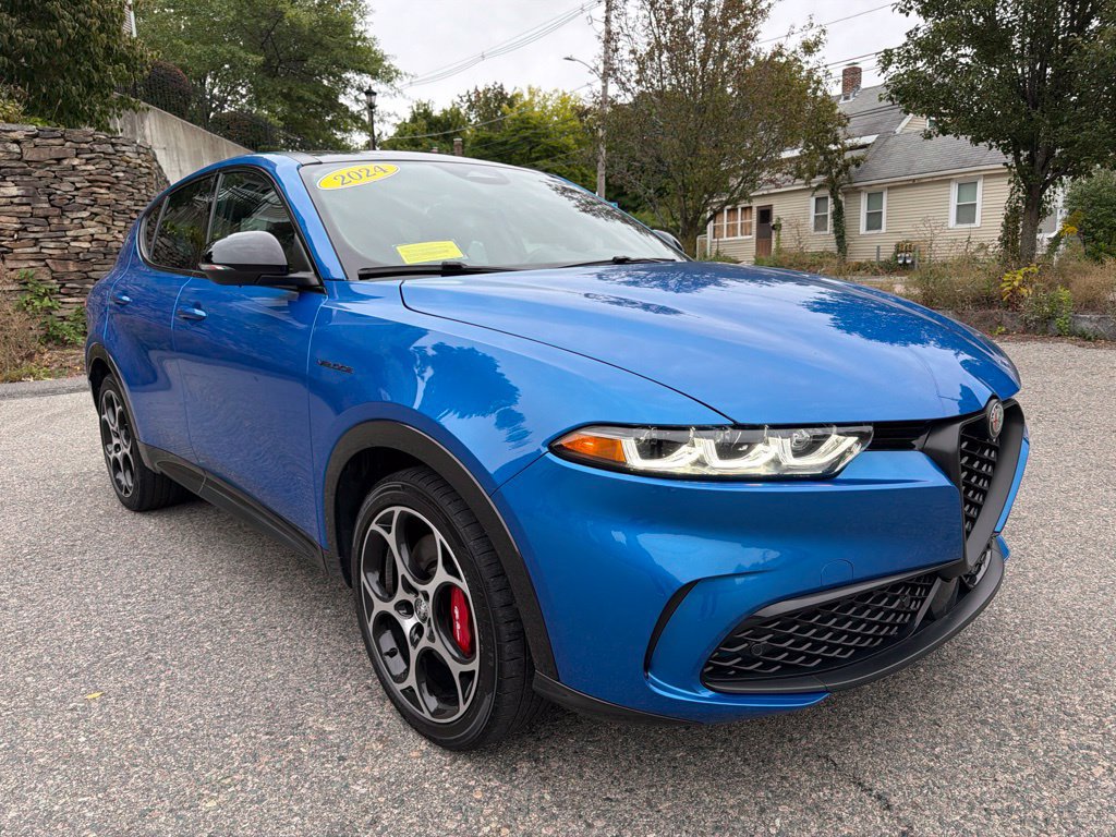 Used 2024 Alfa Romeo Tonale Veloce AWD/4WD image 9