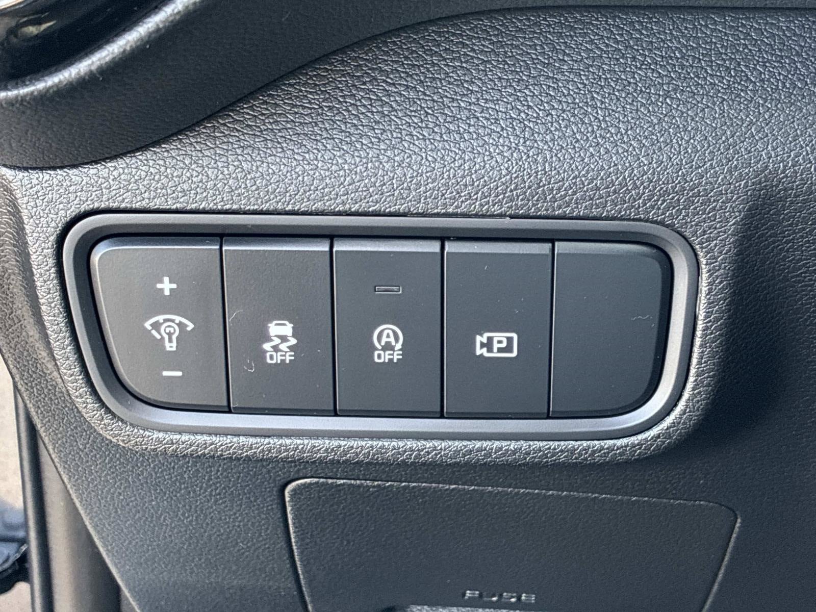 Used 2025 Kia Soul S FWD image 21