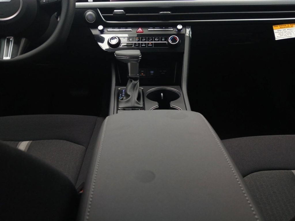 New 2026 Hyundai Sonata SE FWD image 12