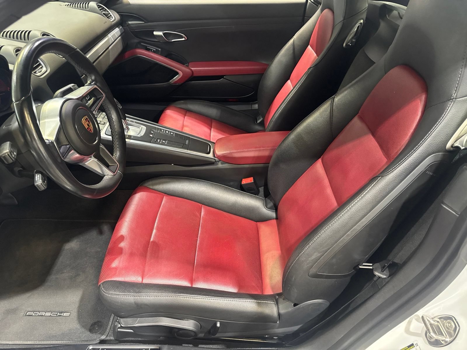 Used 2019 Porsche 718 Cayman RWD image 19