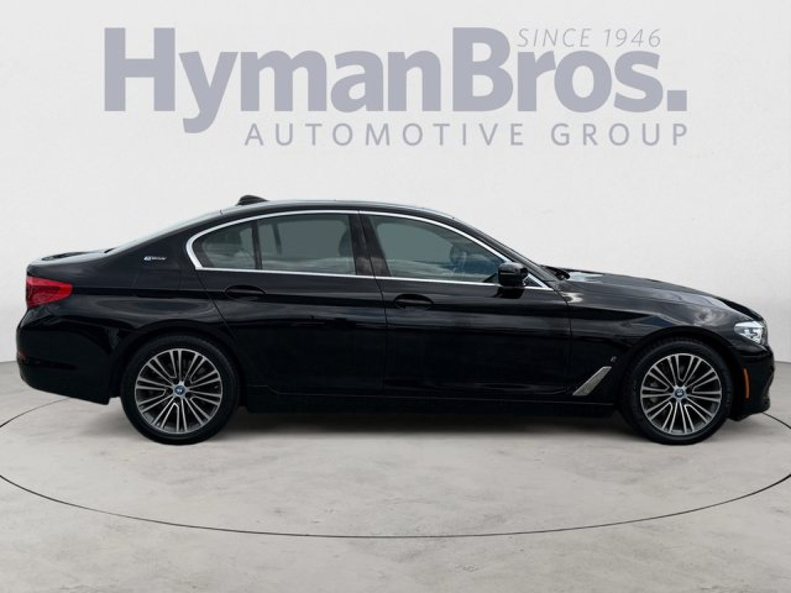Used 2019 BMW 530e xDrive AWD/4WD image 2