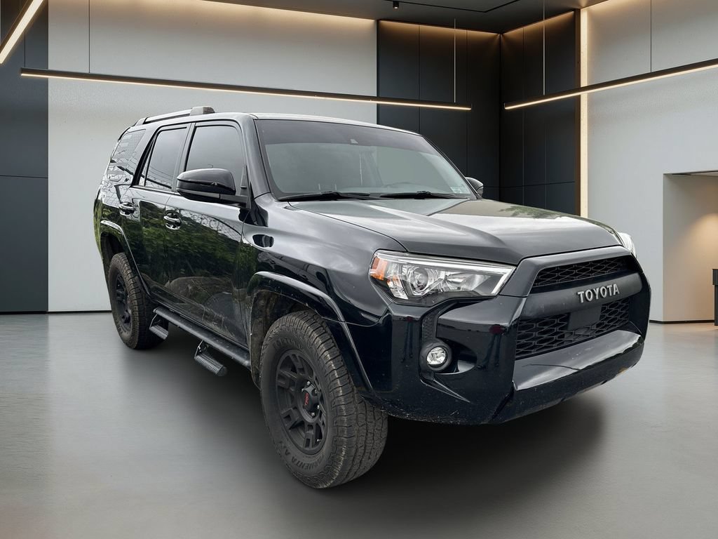 Used 2022 Toyota 4Runner SR5 RWD image 9