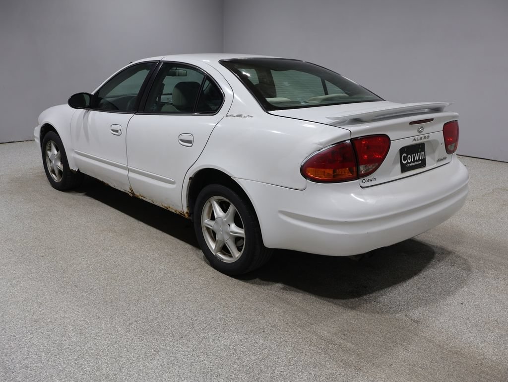 Used 2003 Oldsmobile Alero GL FWD image 4