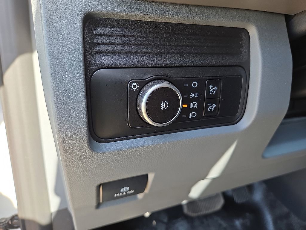 New 2026 Ford F350 XL w/ XL Chrome Package image 17