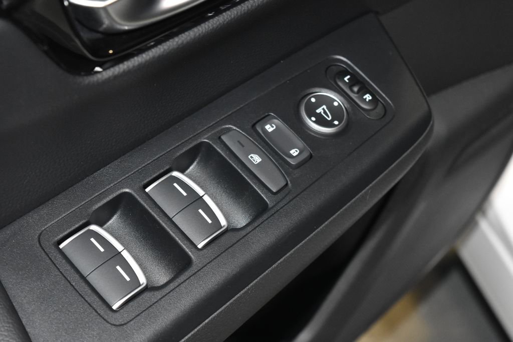 Used 2024 Honda CR-V EX-L image 6