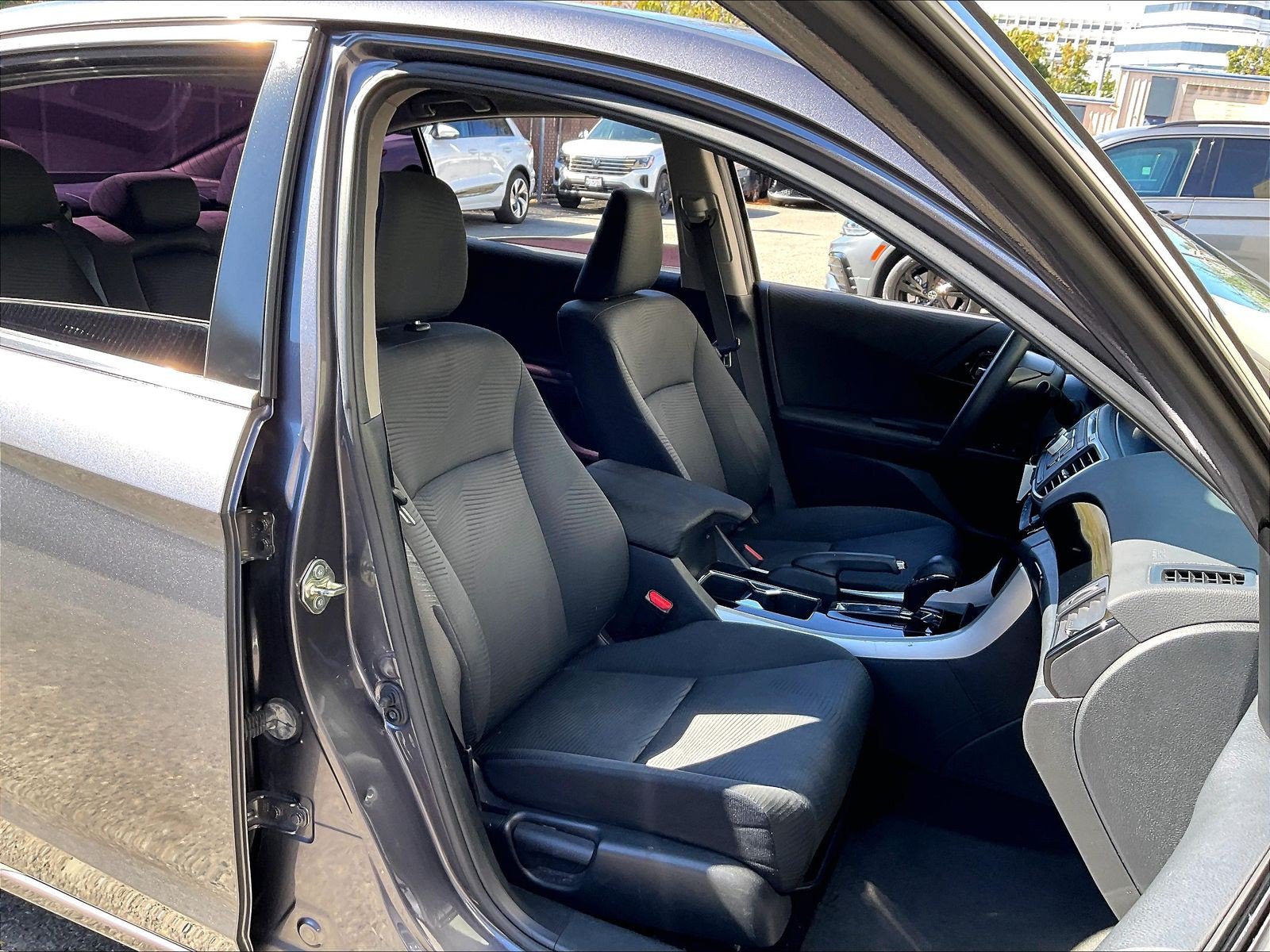 Used 2016 Honda Accord LX image 6