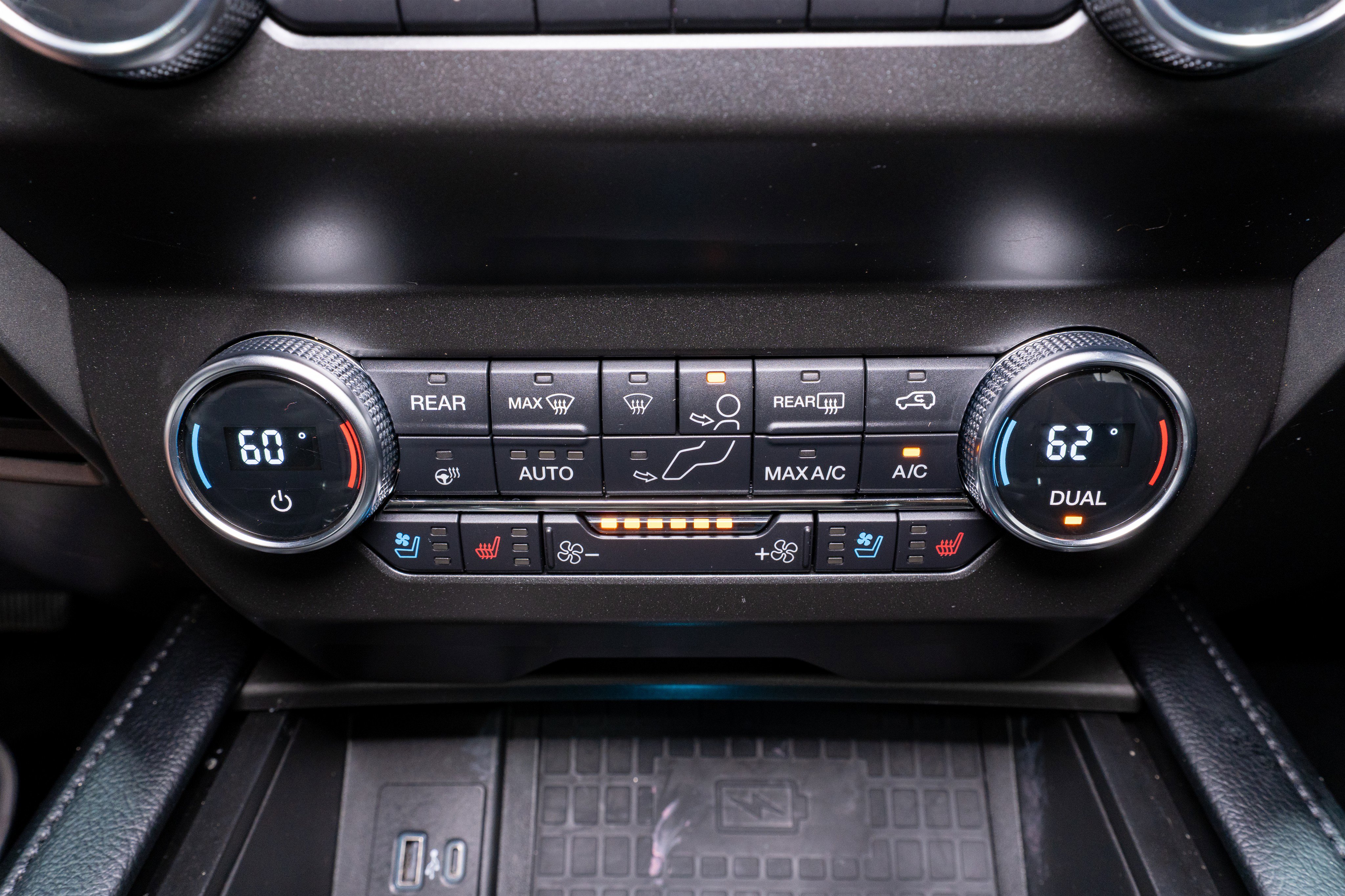 Used 2020 Ford Expedition XLT w/ Equipment Group 202A image 23