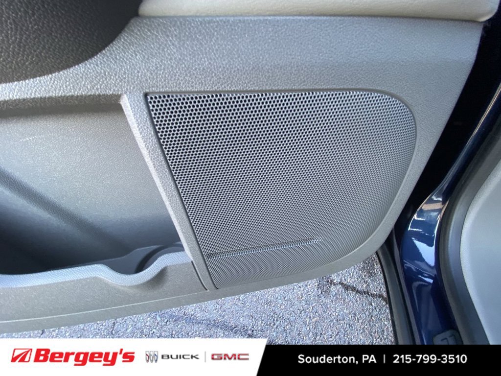 Certified 2015 GMC Acadia SLE AWD/4WD image 28