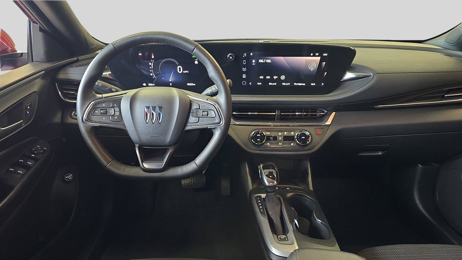 Used 2025 Buick Envista Preferred w/ Convenience I Package FWD image 9
