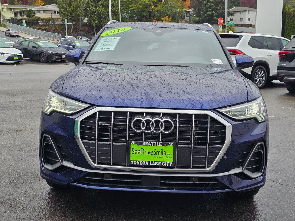 Used 2024 Audi Q3 2.0T Premium Plus w/ Premium Plus Package AWD/4WD image 3