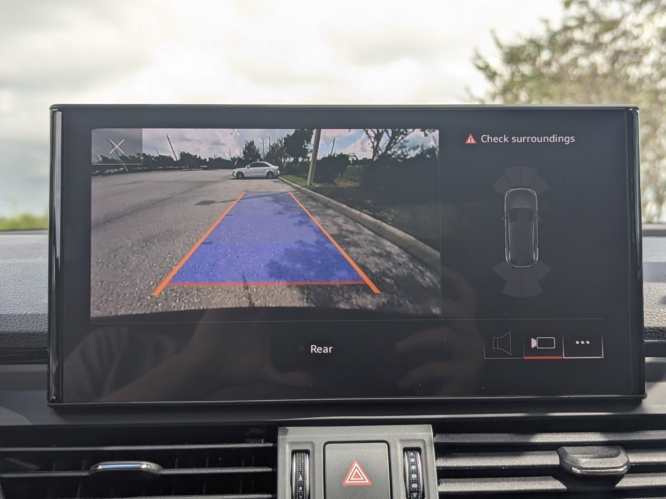 Certified 2025 Audi Q5 2.0T Premium w/ Convenience Plus Package image 29