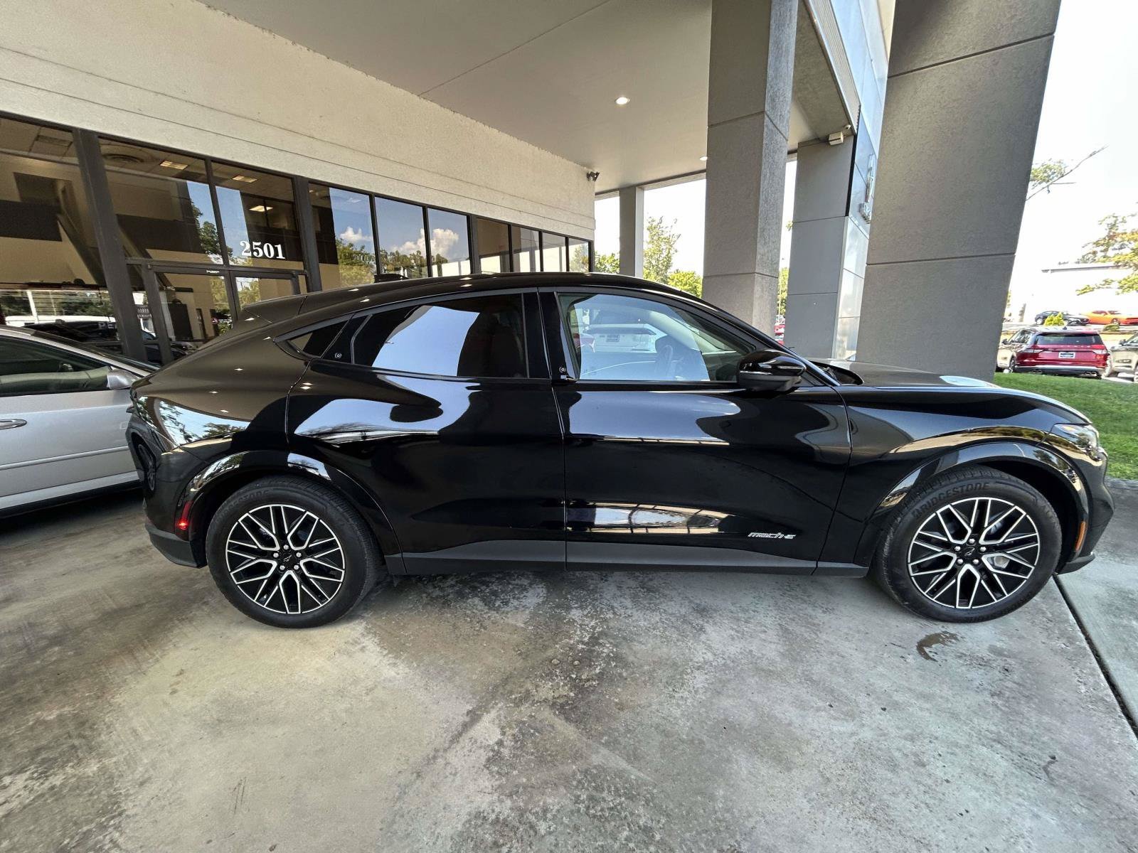 Used 2025 Ford Mustang Mach-E Premium RWD image 2
