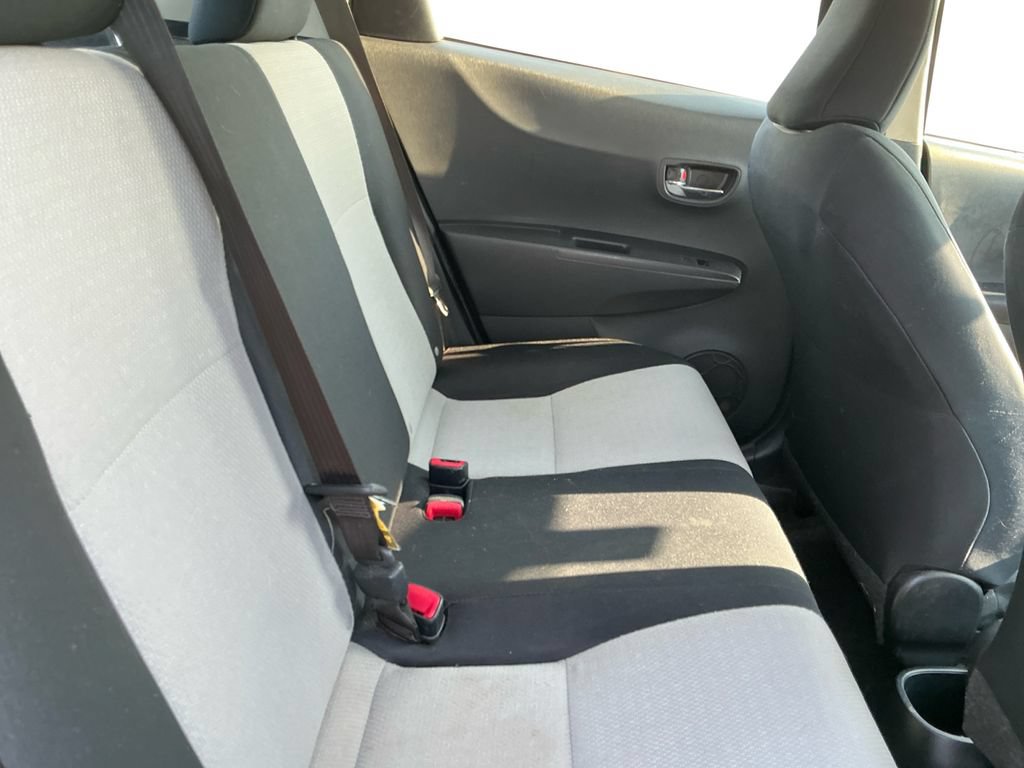 Used 2012 Toyota Yaris LE FWD image 19